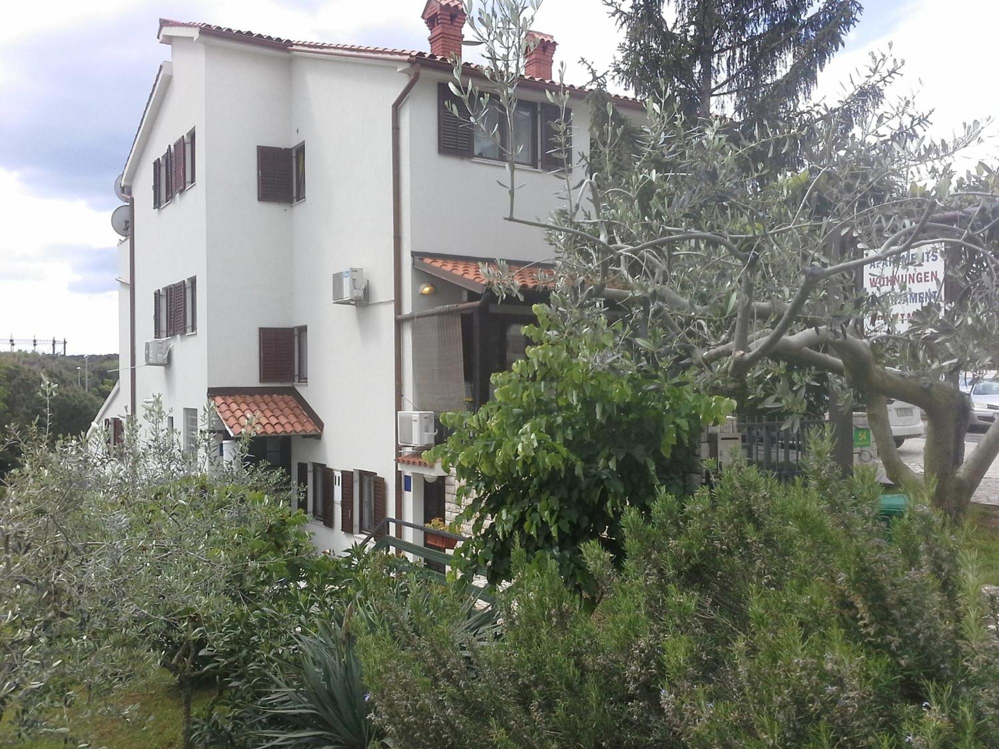 Apartments Liliana Pula Zewnętrze zdjęcie