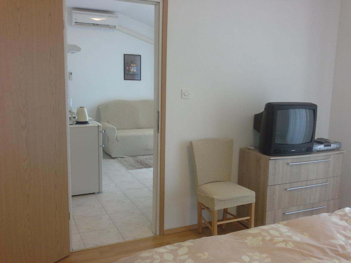 Apartments Liliana Pula Zewnętrze zdjęcie